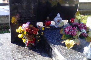 1 listopada odwiedziny zmarłych na cmentarzu 10