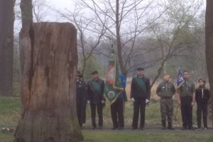 Obchodny dnia pamięci o zbrodni katyńskiej 14