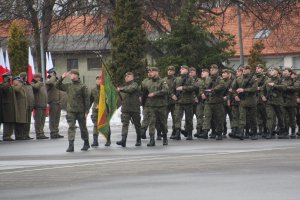 Uroczystość zaprzysiężenia nowych żołnierzy polskich 32