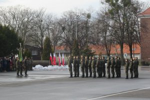 Uroczystość zaprzysiężenia nowych żołnierzy polskich 9